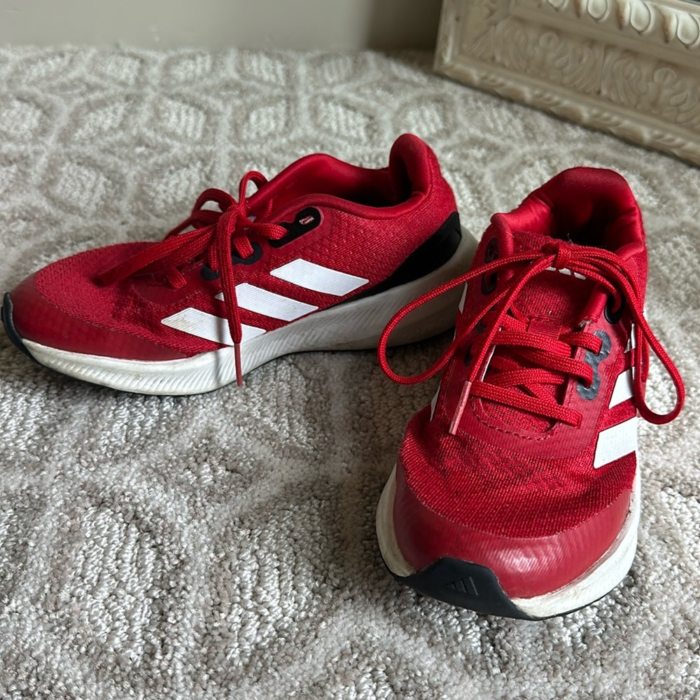 Little kid Adidas size 1. Used condition